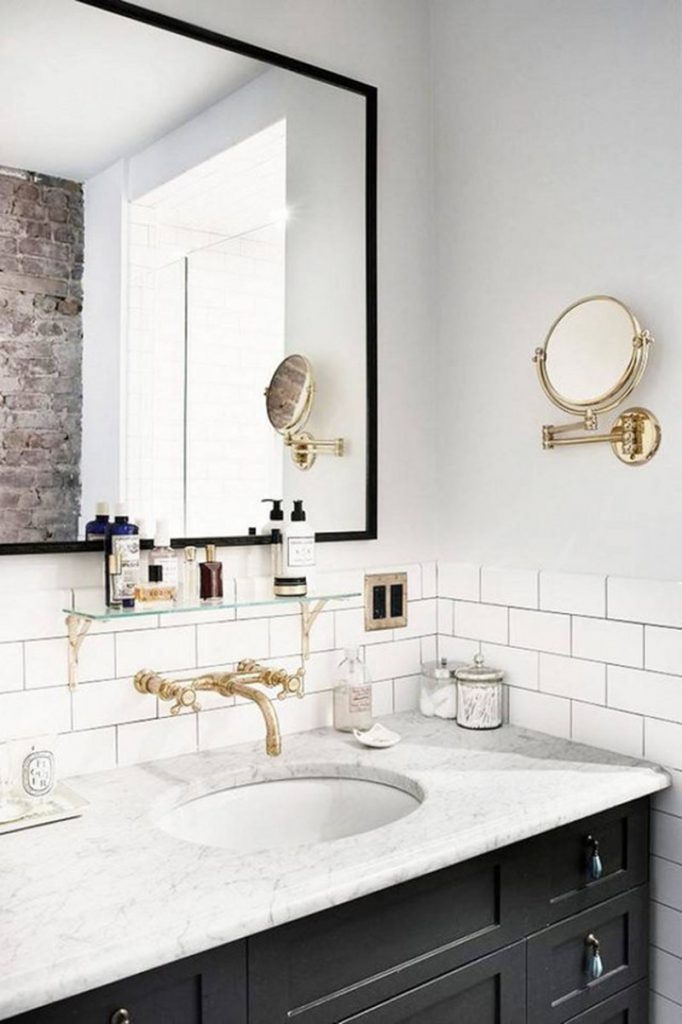 Design Files 16 Bathrooms That Get Gold Hardware Right Elizabeth Street Post